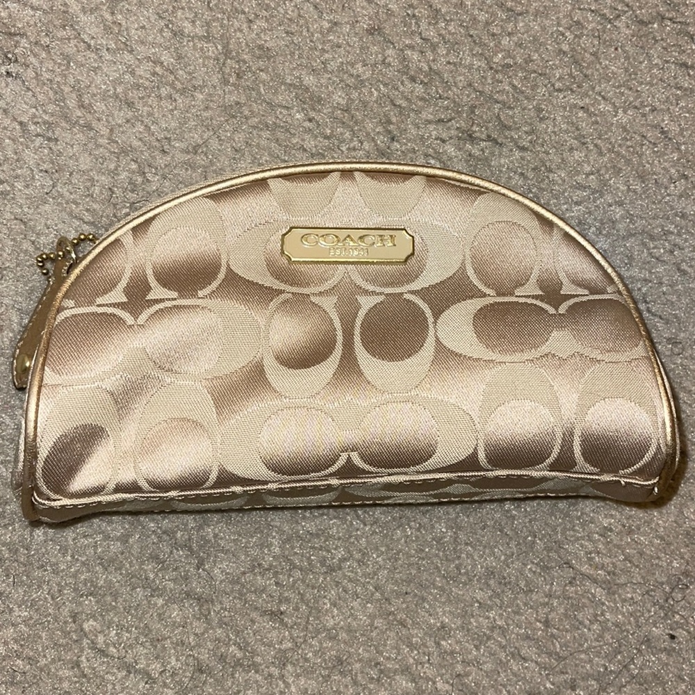 Makeup bag